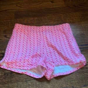 Vineyard Vines shorts